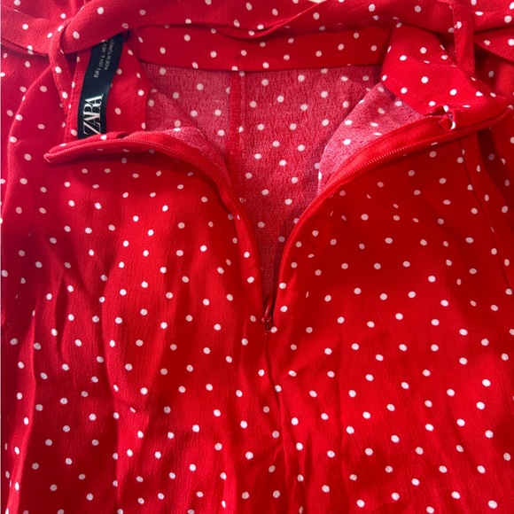 Zara Red skirt short, super comfortable and fabric with a 100%viscose - Picture 8 of 15